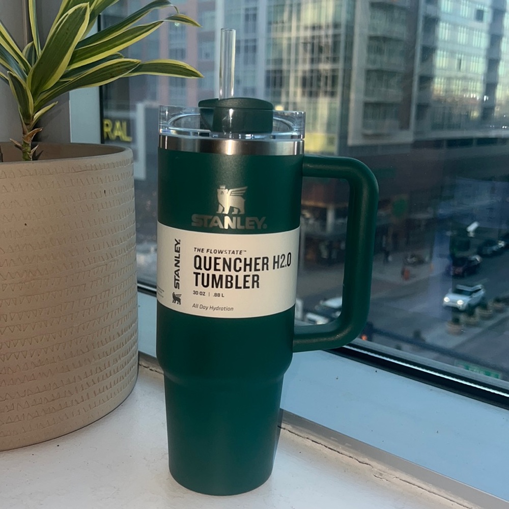 Stanley Flowstate Quencher H2.O Tumbler